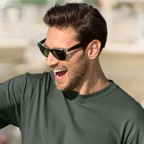 Vīriešu klasiskais T-krekls - Klasisks apaļš kakla izgriezums