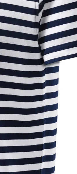 T-krekls flotes stilā - Izgriezt ar sānu vīlēm