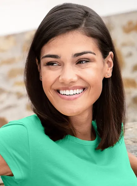 Dāmu moderns T-krekls - Klasisks apaļš kakla izgriezums