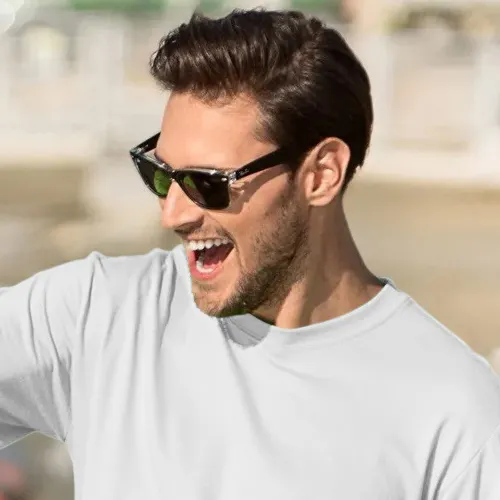 Vīriešu klasiskais T-krekls - Klasisks apaļš kakla izgriezums