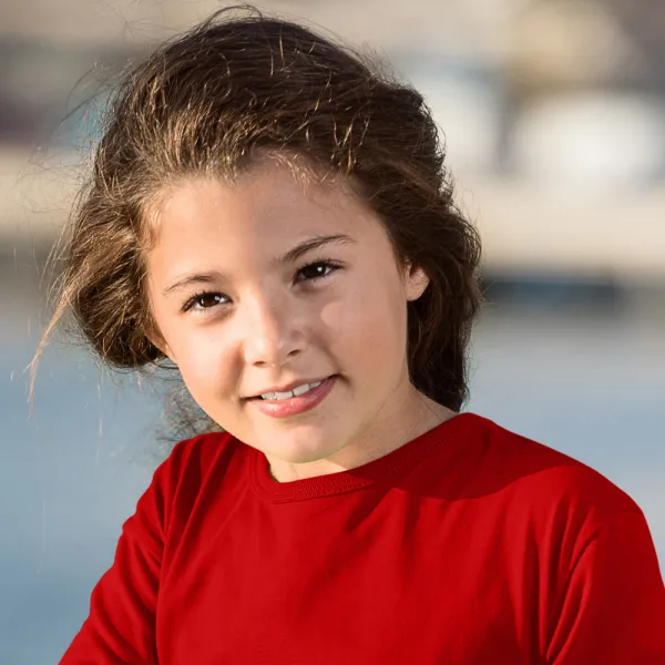 Bērnu T-krekls ar garām piedurknēm - Klasisks apaļš kakla izgriezums