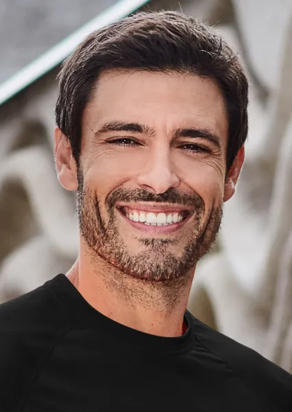 Vīriešu sporta krekls - Klasisks apaļš kakla izgriezums