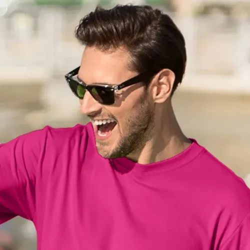 Vīriešu klasiskais T-krekls - Klasisks apaļš kakla izgriezums