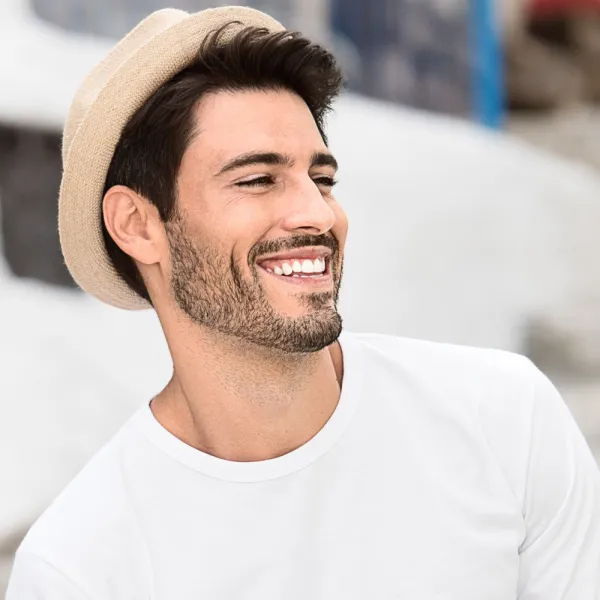 Vīriešu T-krekls ar garām piedurknēm - Klasisks apaļš kakla izgriezums