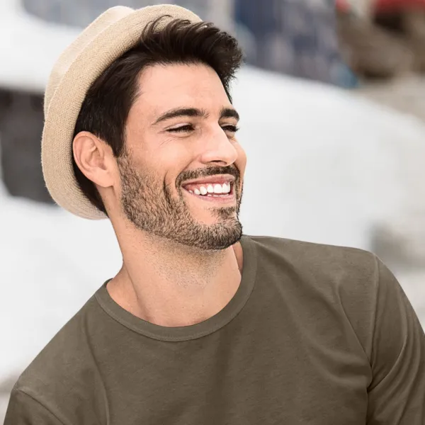 Vīriešu T-krekls ar garām piedurknēm - Klasisks apaļš kakla izgriezums