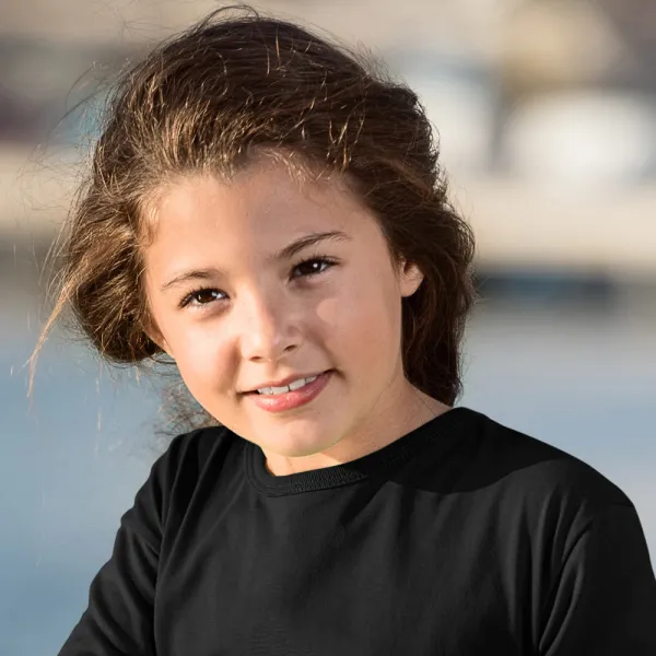 Bērnu T-krekls ar garām piedurknēm - Klasisks apaļš kakla izgriezums